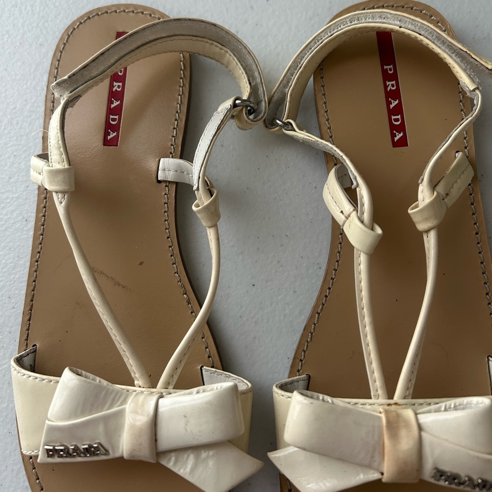 Prada Kids Girl Cream Bow Thong Sandals Ankle Strap Designer Flats Size 4–4.5 - Picture 7 of 16
